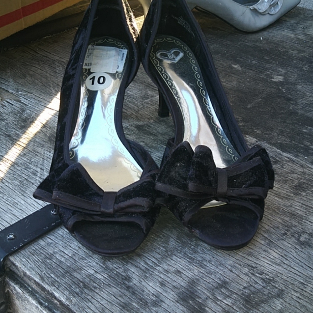 Black heels